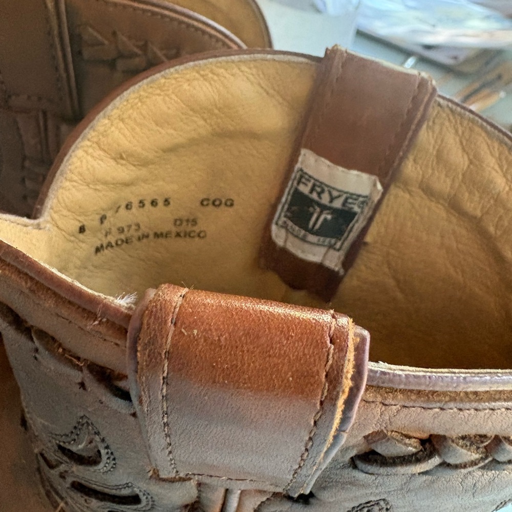 Frye Brown Leather Embossed Western Cowboy Boots - Picture 5 of 6